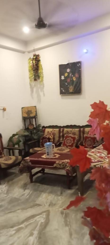 Hotel Vaibhav Sadan Dharmsala Ayodhya Zewnętrze zdjęcie