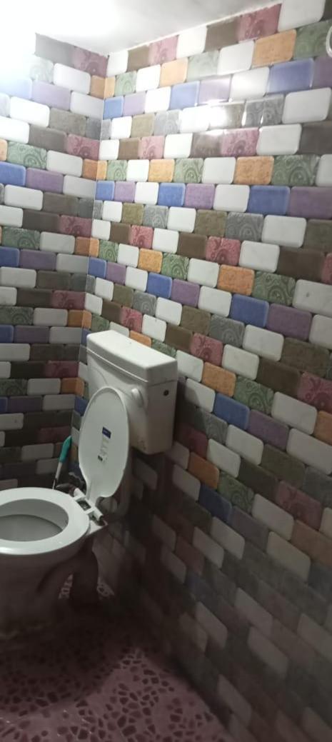 Hotel Vaibhav Sadan Dharmsala Ayodhya Zewnętrze zdjęcie