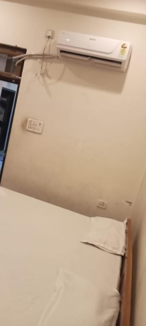 Hotel Vaibhav Sadan Dharmsala Ayodhya Zewnętrze zdjęcie
