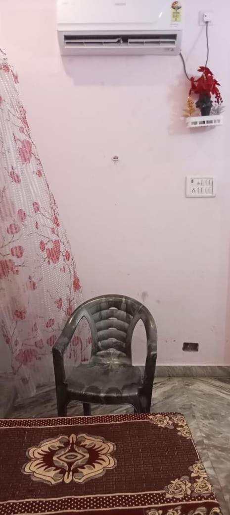 Hotel Vaibhav Sadan Dharmsala Ayodhya Zewnętrze zdjęcie
